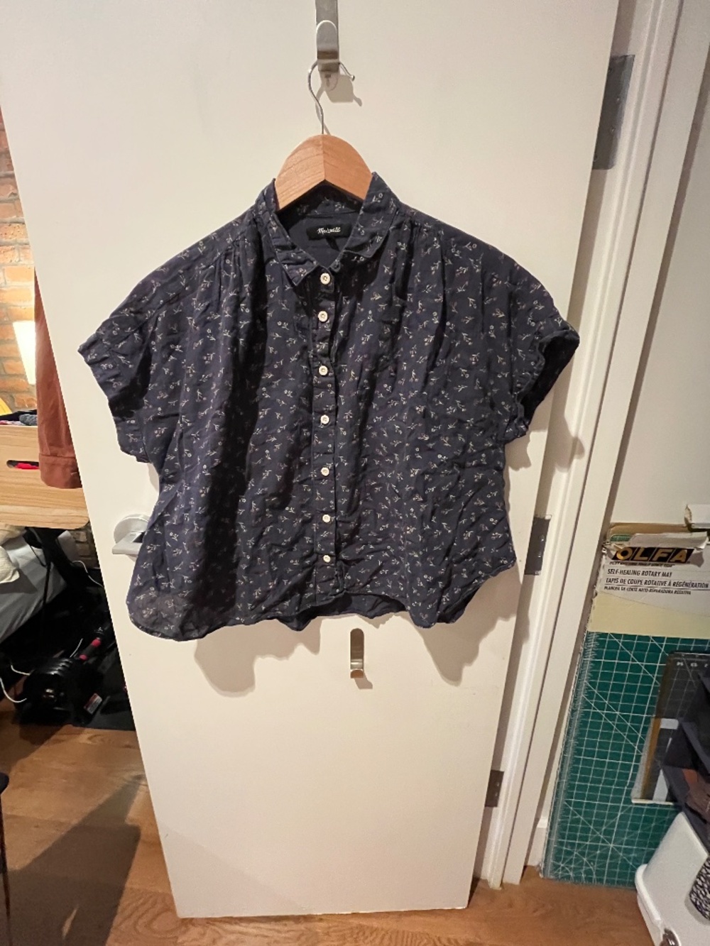 Madewell lightweight breathable floral 100% cotton boxy blouse - Picture 9 of 11